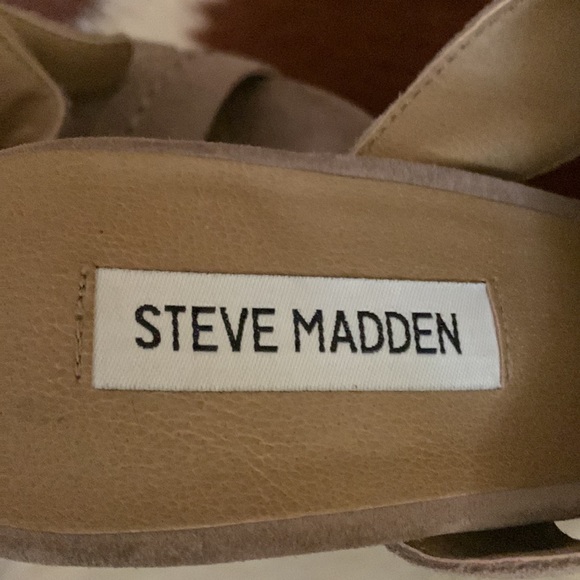 Steve Madden Suede Heel - Picture 12 of 12